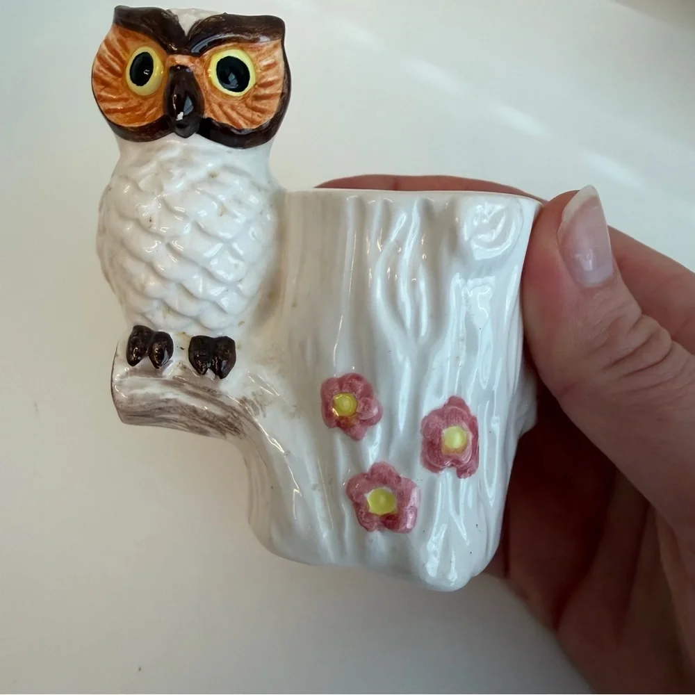 Vintage Lego Korea Ceramic White Wide Eyed Hoot Owl Toothpick Holder